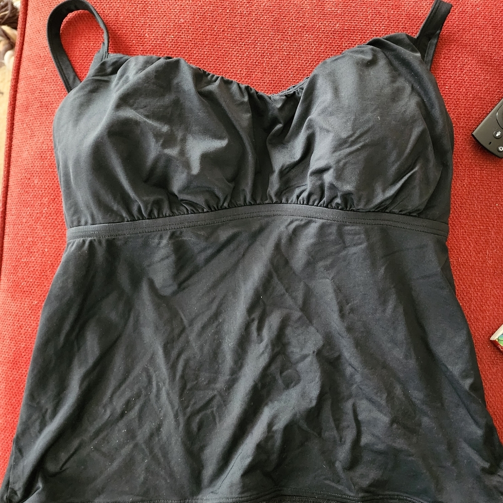 Black Tankini- bra size 34DDD
